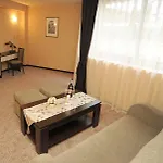 Отель Hotel Lovech 3*
