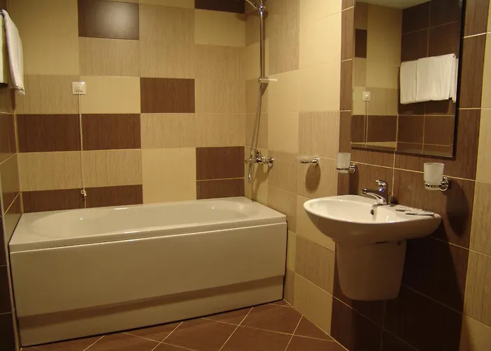 Хотел Ловеч 3* Ловеч