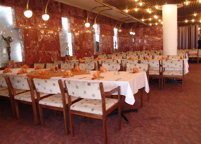 Хотел Ловеч 3* Ловеч