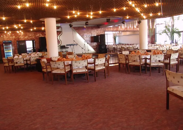 Хотел Ловеч Ловеч